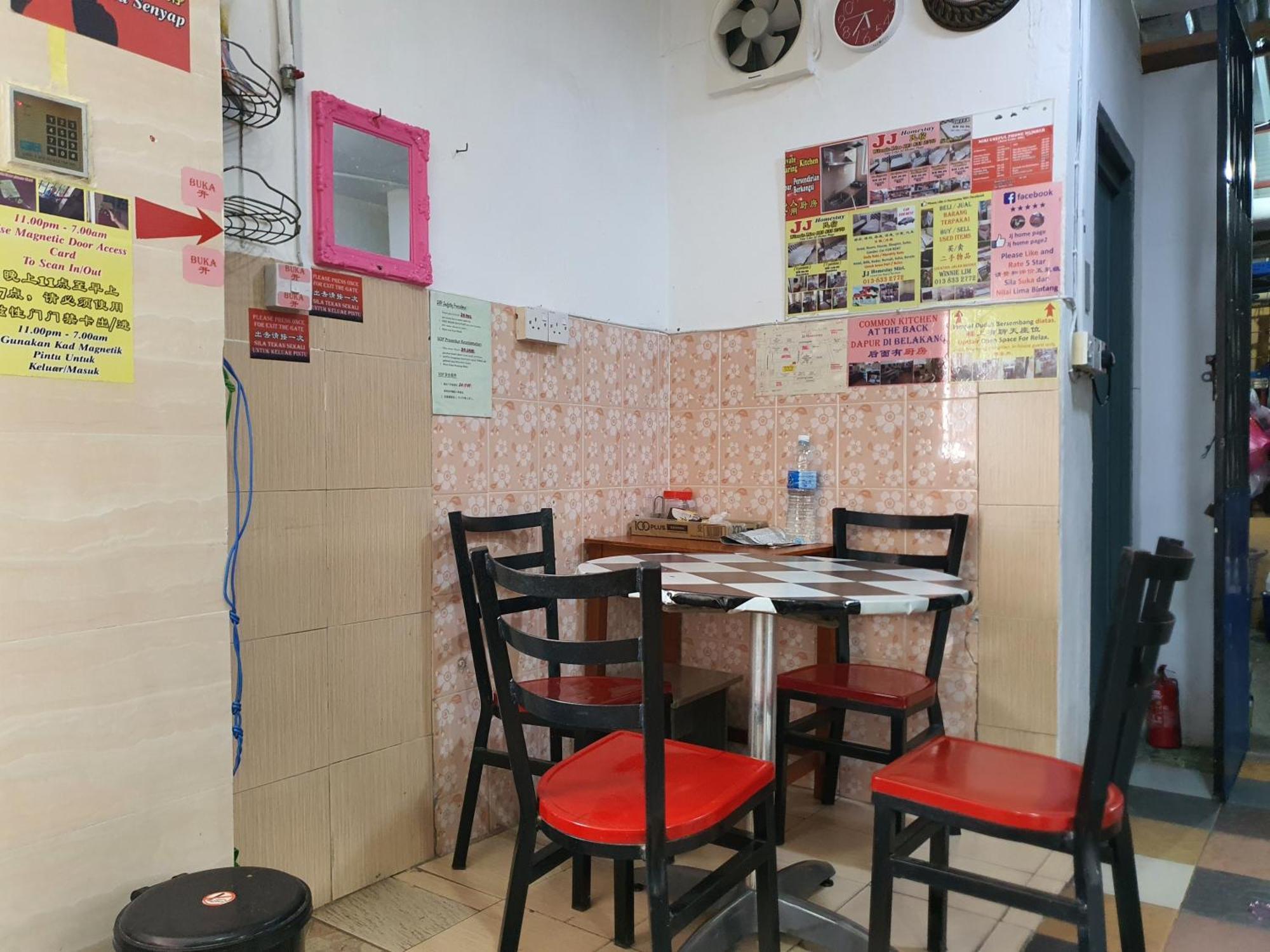 Oyo 90972 Jj Homestay ミリ エクステリア 写真