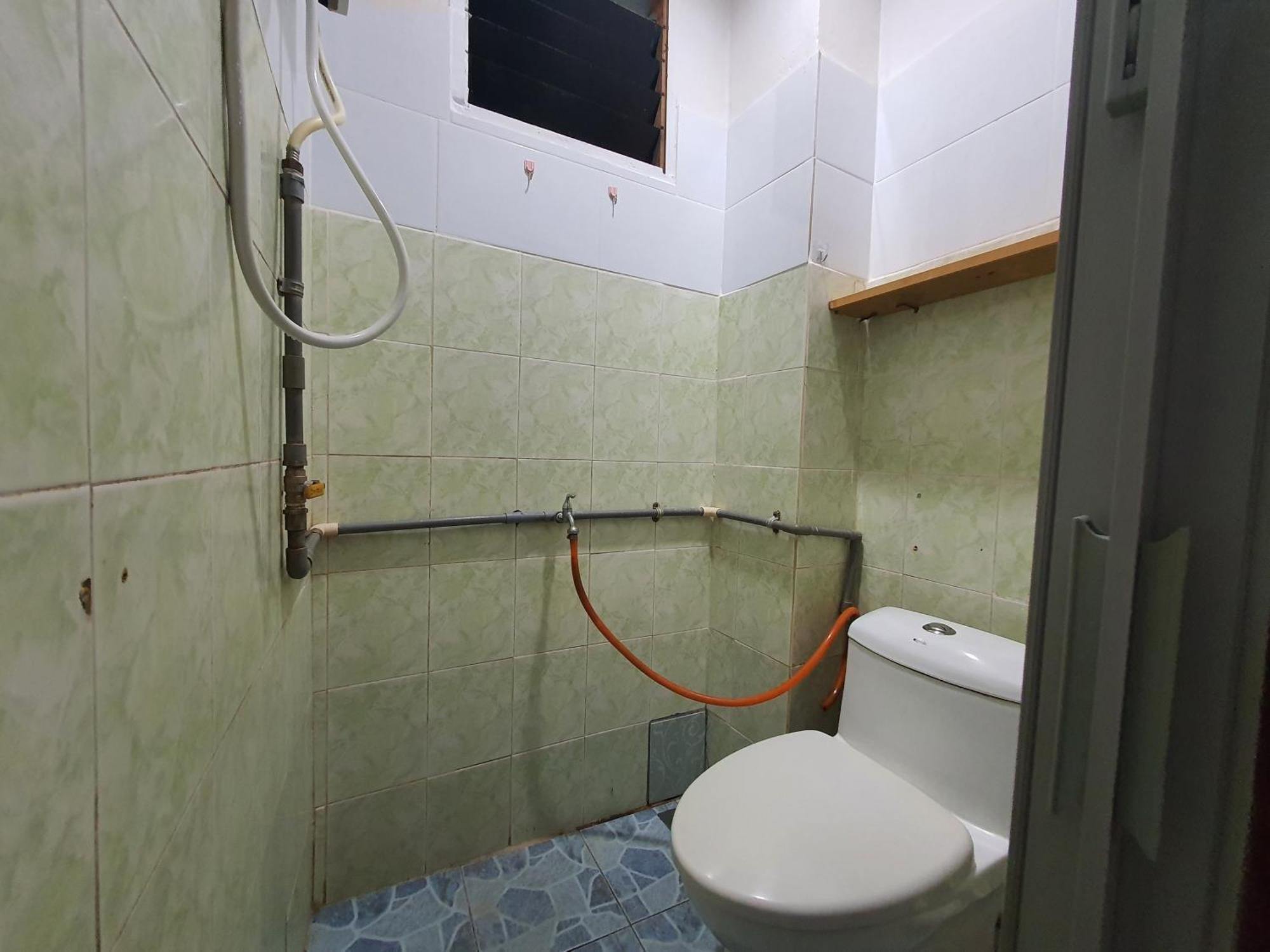 Oyo 90972 Jj Homestay ミリ エクステリア 写真