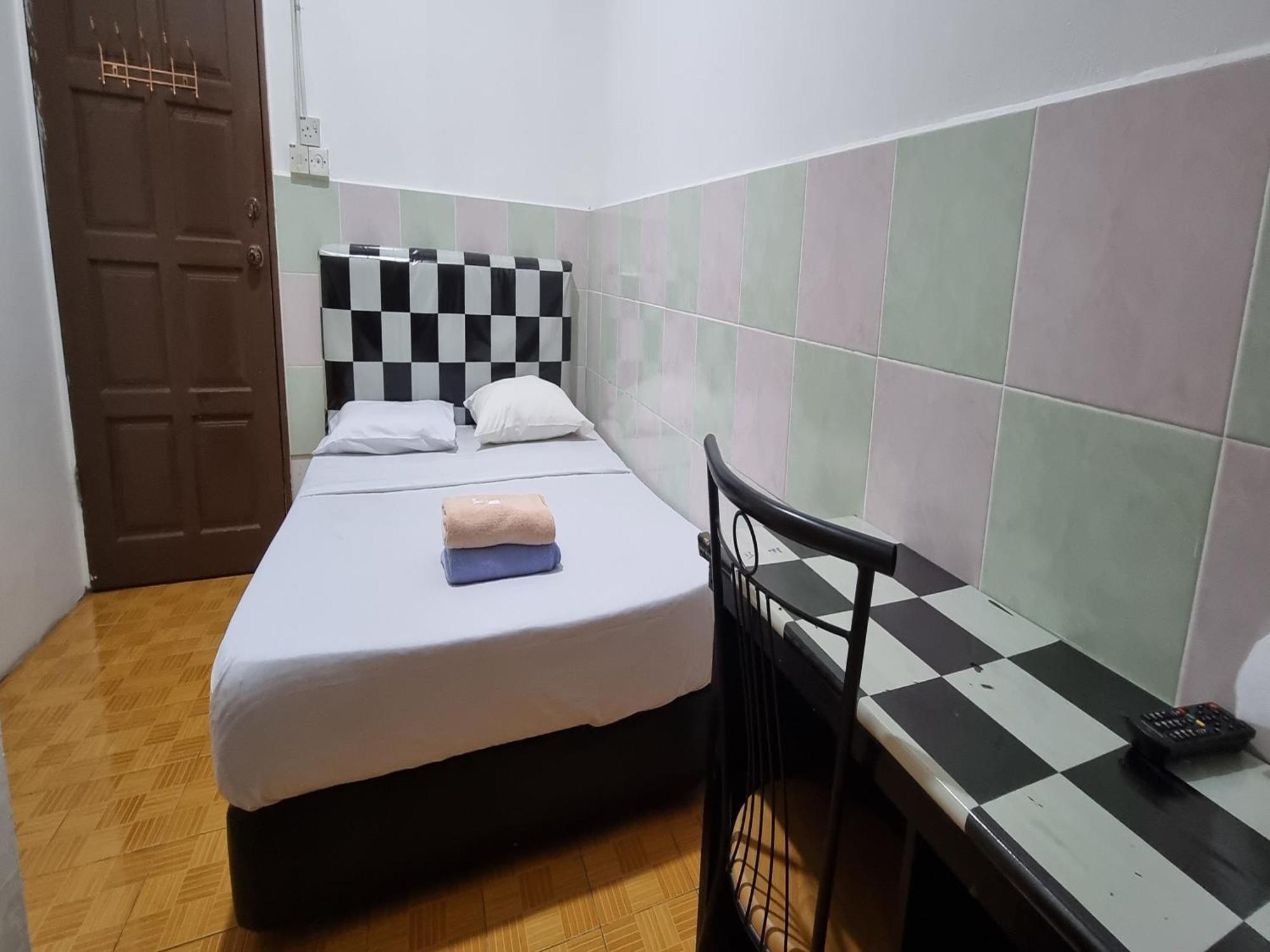 Oyo 90972 Jj Homestay ミリ エクステリア 写真