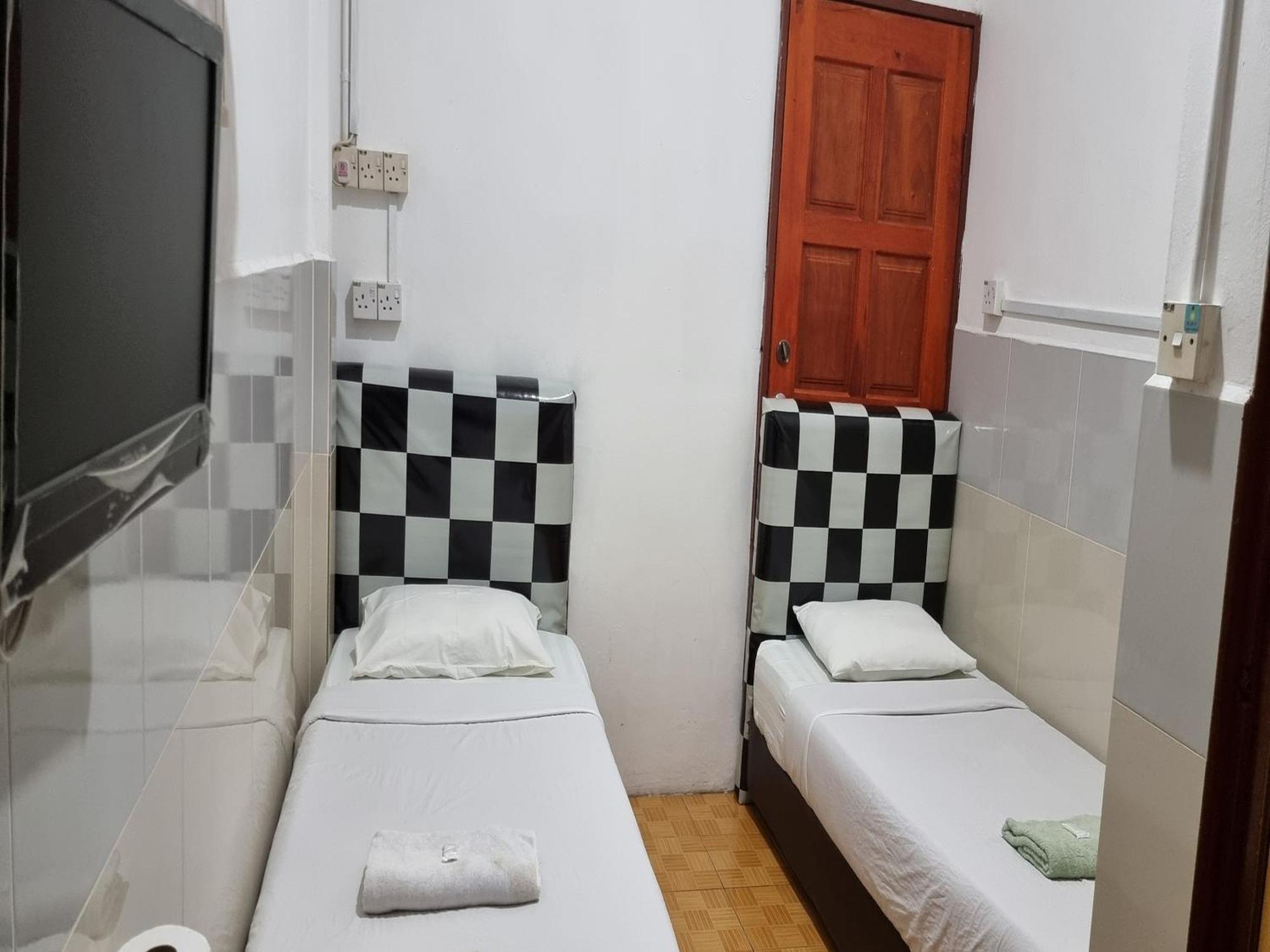 Oyo 90972 Jj Homestay ミリ エクステリア 写真